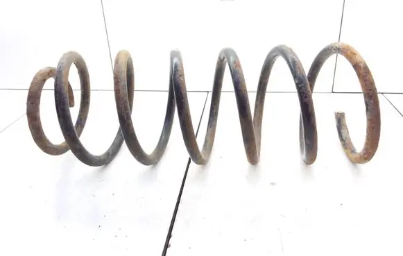 Volkswagen PASSAT B3 Front coil spring