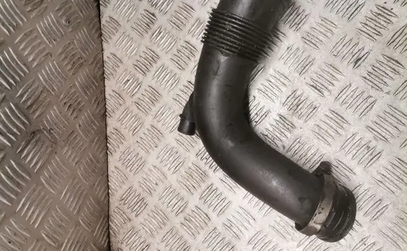 Porsche Cayenne (9PA) Air intake hose/pipe 7l5128627a