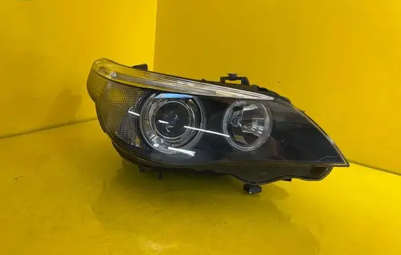 BMW 5 E60 E61 Headlight/headlamp 7044672-05