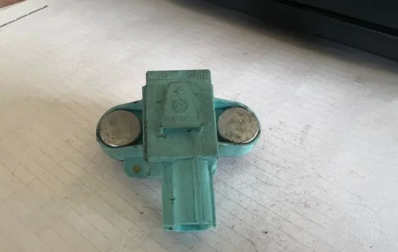 Audi A6 S6 C6 4F Airbag deployment crash/impact sensor 4F0955557