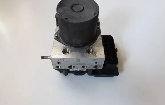 Peugeot 5008 ABS Pump 0265951738