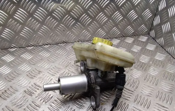 Audi A4 S4 B6 8E 8H Master brake cylinder 8E0611301E