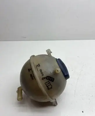 Volkswagen Golf III Coolant expansion tank/reservoir 1H0121407
