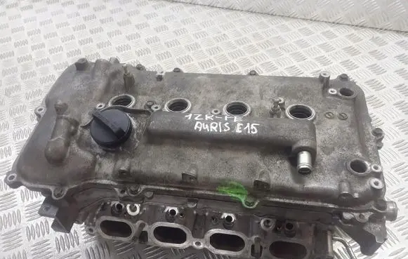 Toyota Auris 150 Engine head 