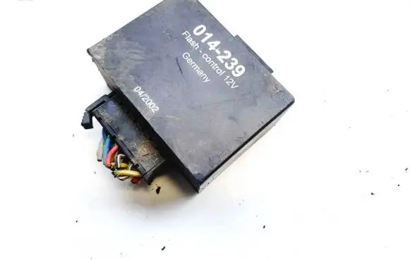 Audi A4 S4 B5 8D Other relay 014239 014-239