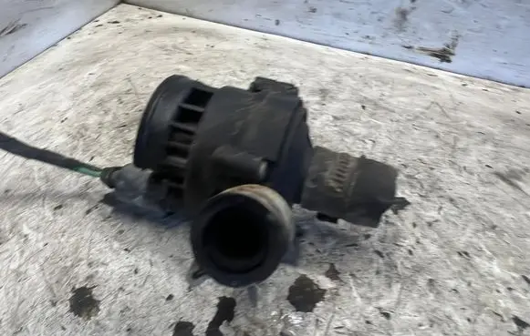 Coolant heater control valve