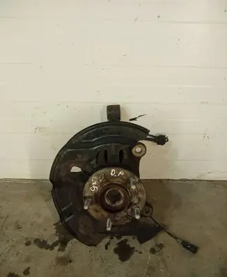 Front wheel hub