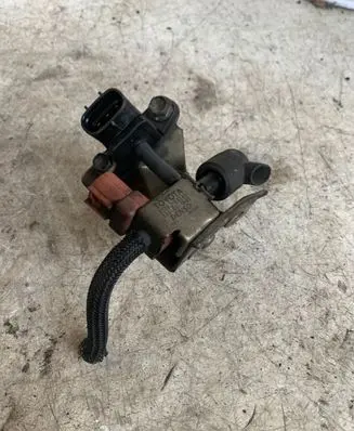 Toyota Corolla E120 E130 Turbo solenoid valve 2586064140
