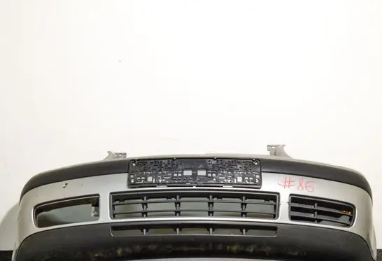 Volkswagen Golf IV Front bumper