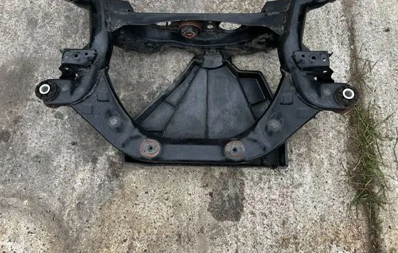 Toyota RAV 4 (XA50) Rear axle beam 