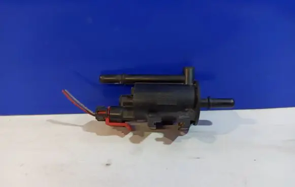 Saab 9-3 Ver1 Engine mount vacuum valve 1997278
