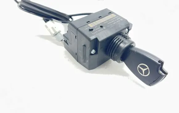 Mercedes-Benz CLK A209 C209 Ignition lock 2095451308