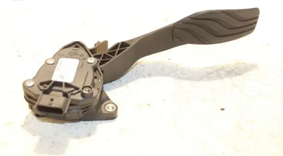Nissan Qashqai Accelerator throttle pedal 180024BG0B