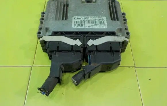Ford Fiesta Engine control unit/module C1B112A650EF