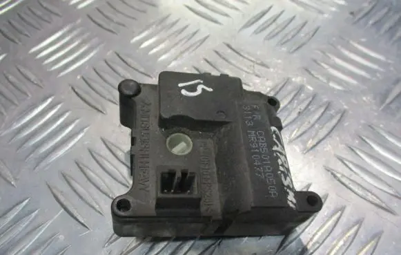 Mitsubishi Carisma Central body control module MR910477