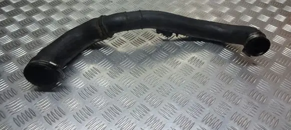 Volvo S40 Turbo air intake inlet pipe/hose 30620813