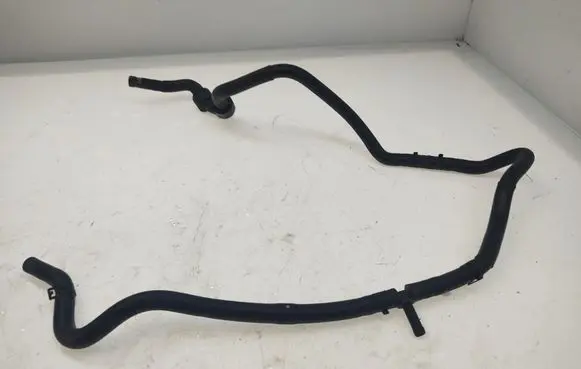 Volkswagen Golf VI Engine coolant pipe/hose