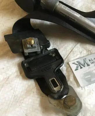 Mercedes-Benz S W126 Front seatbelt 1268608086