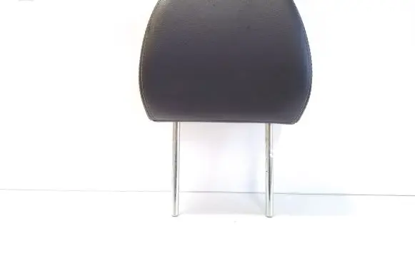 Mitsubishi Outlander Front seat headrest 