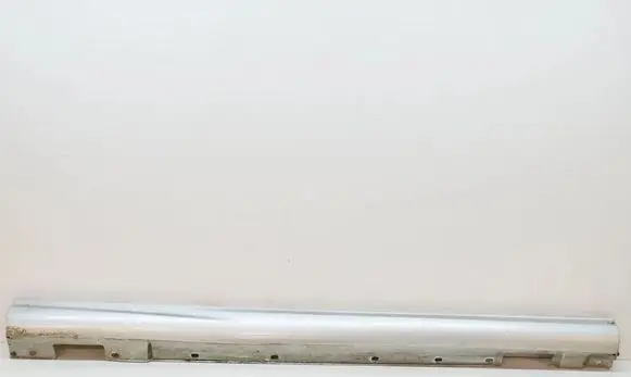 Mercedes-Benz C W204 Sill A2056981454