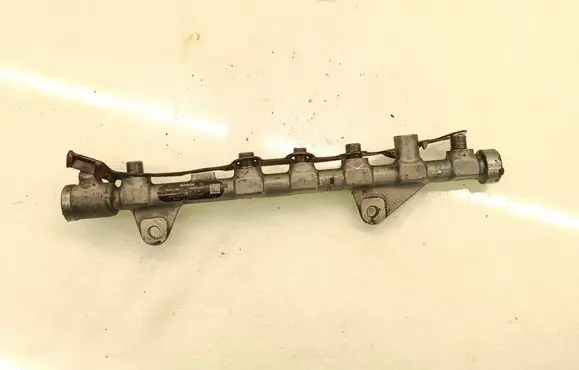 Renault Megane III Fuel main line pipe 8200750048