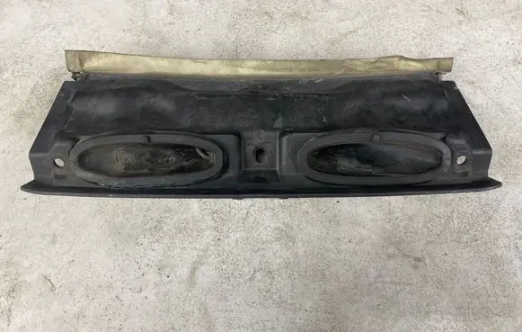 BMW 3 E90 E91 Engine compartment bulkhead 6979758