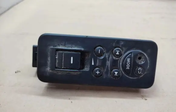 Land Rover Range Rover Sport L320 Electric window control switch YUD501080PVJ