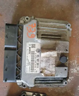 Volkswagen PASSAT B7 Engine control unit/module 03L907309N 0281016374