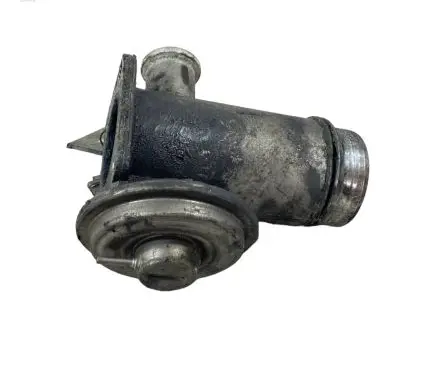 BMW 1 E81 E87 EGR valve 70051200