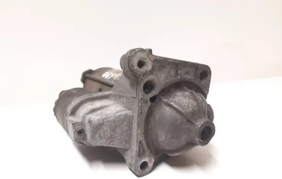 Opel Vivaro Starter motor 7700116260C