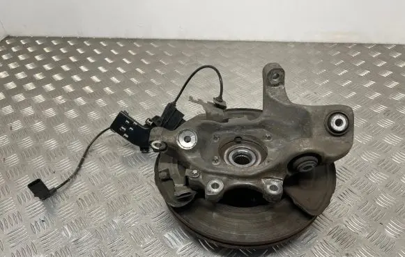 Mercedes-Benz E W213 Rear wheel hub