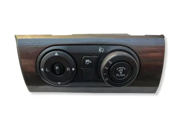 Chevrolet Captiva Wing mirror control module 