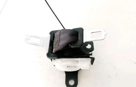 Nissan Almera N16 Middle seatbelt (rear) 