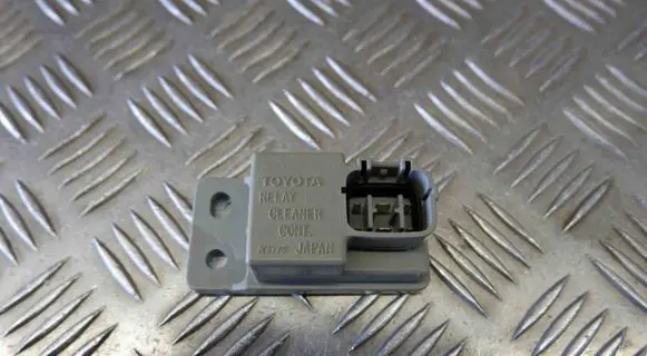 Lexus RX 330 - 350 - 400H Light washer relay 8594248010
