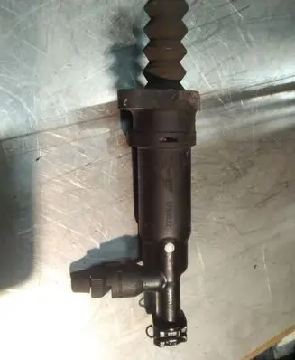 Mini One - Cooper Coupe R56 Clutch master cylinder 6783622