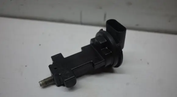 Chrysler Town u0026 Country V Camshaft position sensor 25073221004