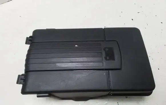 Volkswagen Golf V Battery box tray cover/lid 1K0915443A