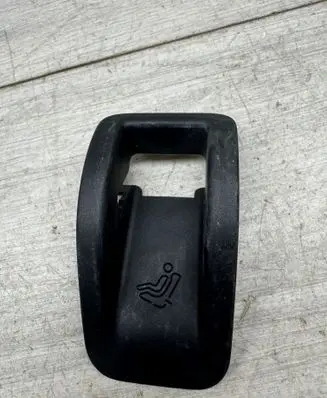 Volkswagen Touareg II ISOFIX cover 7P6887233A