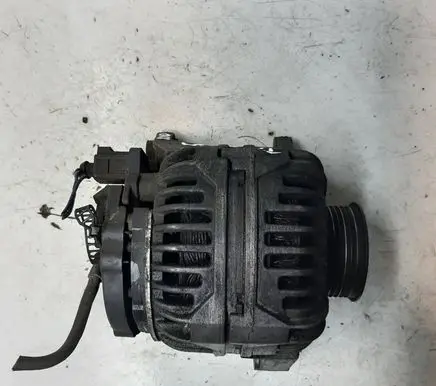 Audi A6 S6 C5 4B Generator/alternator