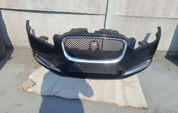 Jaguar XF Front bumper