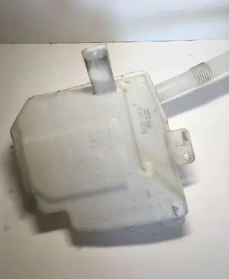 Mitsubishi Outlander Windshield washer fluid reservoir/tank KOITOHLC37069