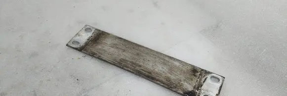 Gearbox mounting bracket