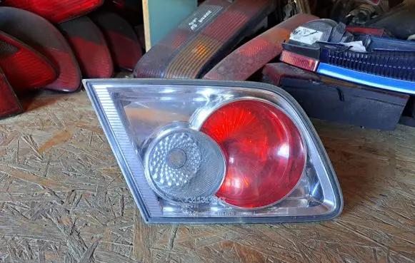Mazda 6 Tailgate rear/tail lights 22661971 22661974