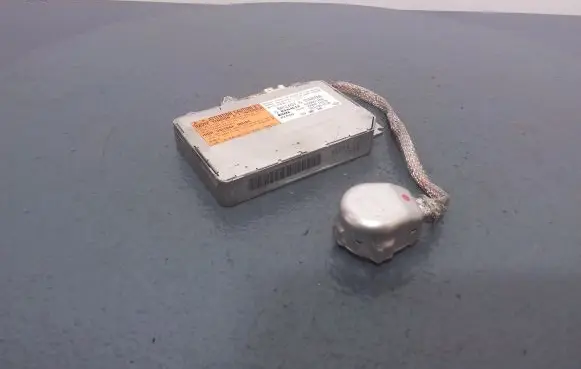 Renault Vel Satis Voltage converter/converter module 8200051260