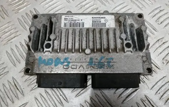 Renault Clio III Gearbox control unit/module 8200582809 S126028102B 8200563401