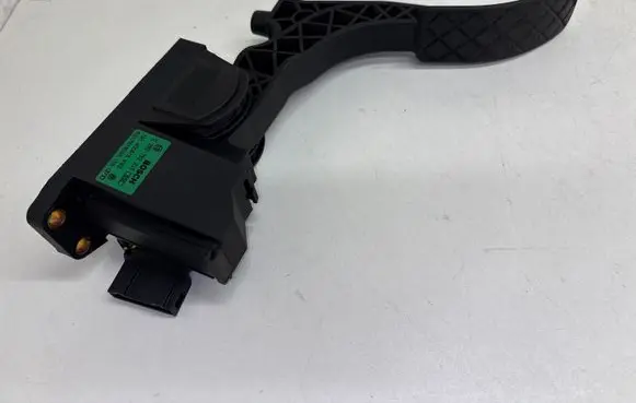 Volkswagen Polo Accelerator throttle pedal 6Q1721503A
