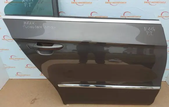 Volkswagen PASSAT CC Rear door 