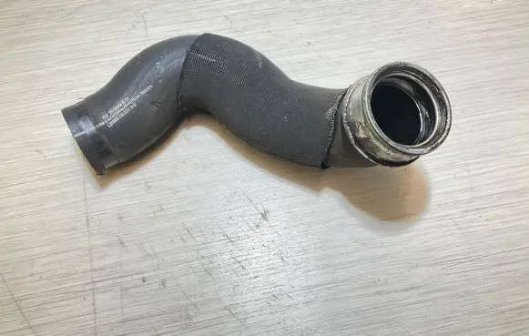 Mercedes-Benz B W245 Intercooler hose/pipe A1695280482