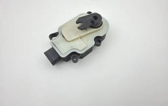 Audi Q7 4M Radiator active air flap actuator 95B965501S