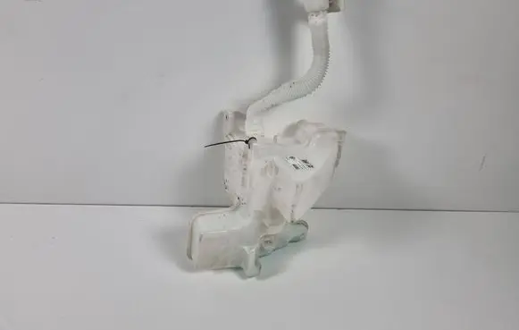 Volkswagen Tiguan Windshield washer fluid reservoir/tank 5NA955449